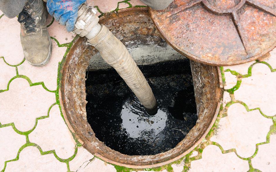  prix plombier débouchage Pecqueuse